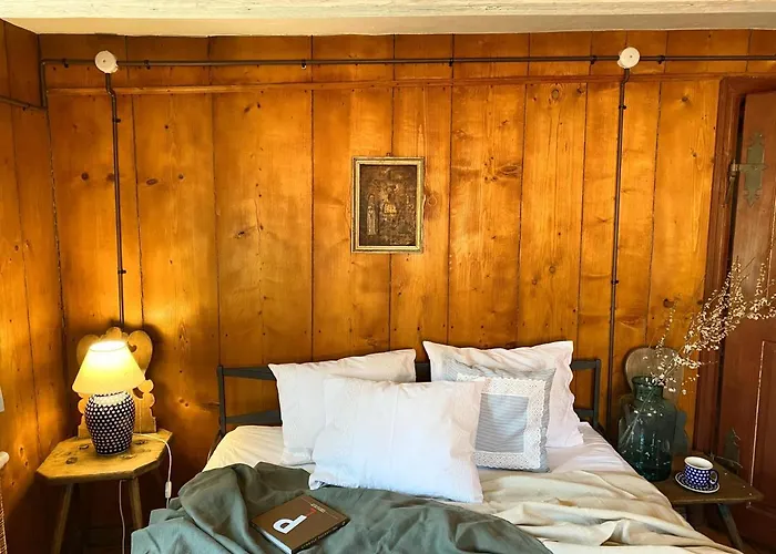 ホームステイ Dom Tkacza