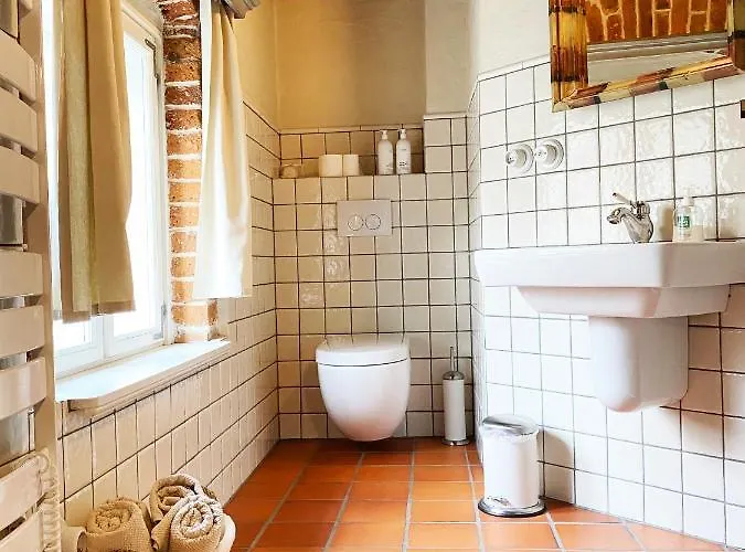 ホームステイ Dom Tkacza ピエシツェ