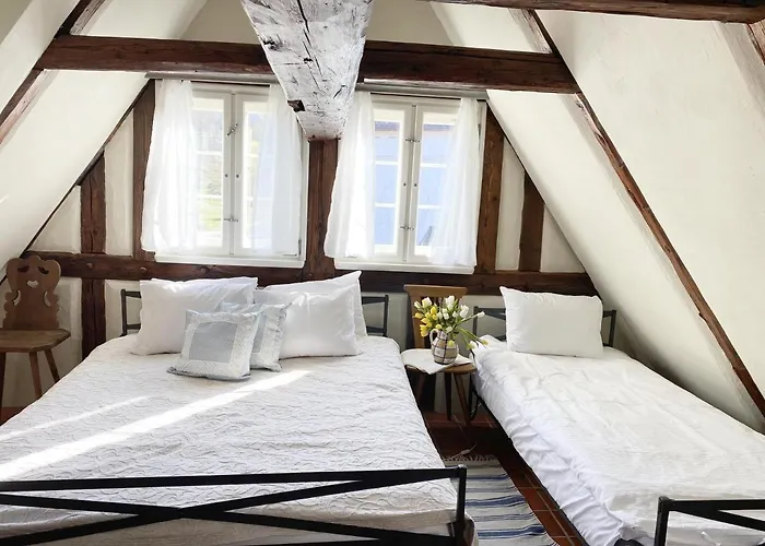 ホームステイ Dom Tkacza ピエシツェ